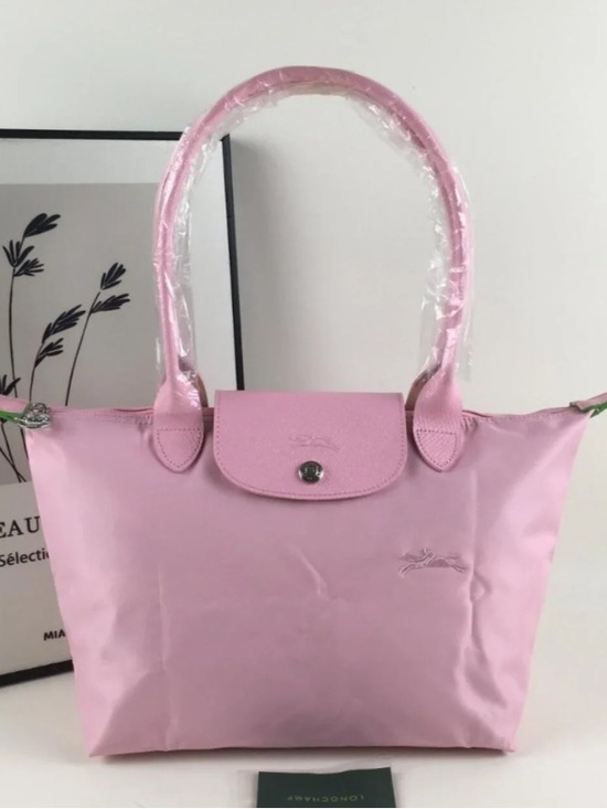 Longchamp Handbags - Longchamp pink handbag nylon L